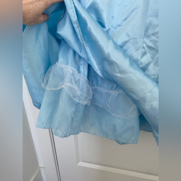 Children’s Princess Dress- light blue with sequin detail - Picture 6 of 12